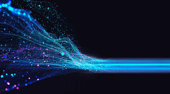 Rayos de luces azules sobre un fondo negro